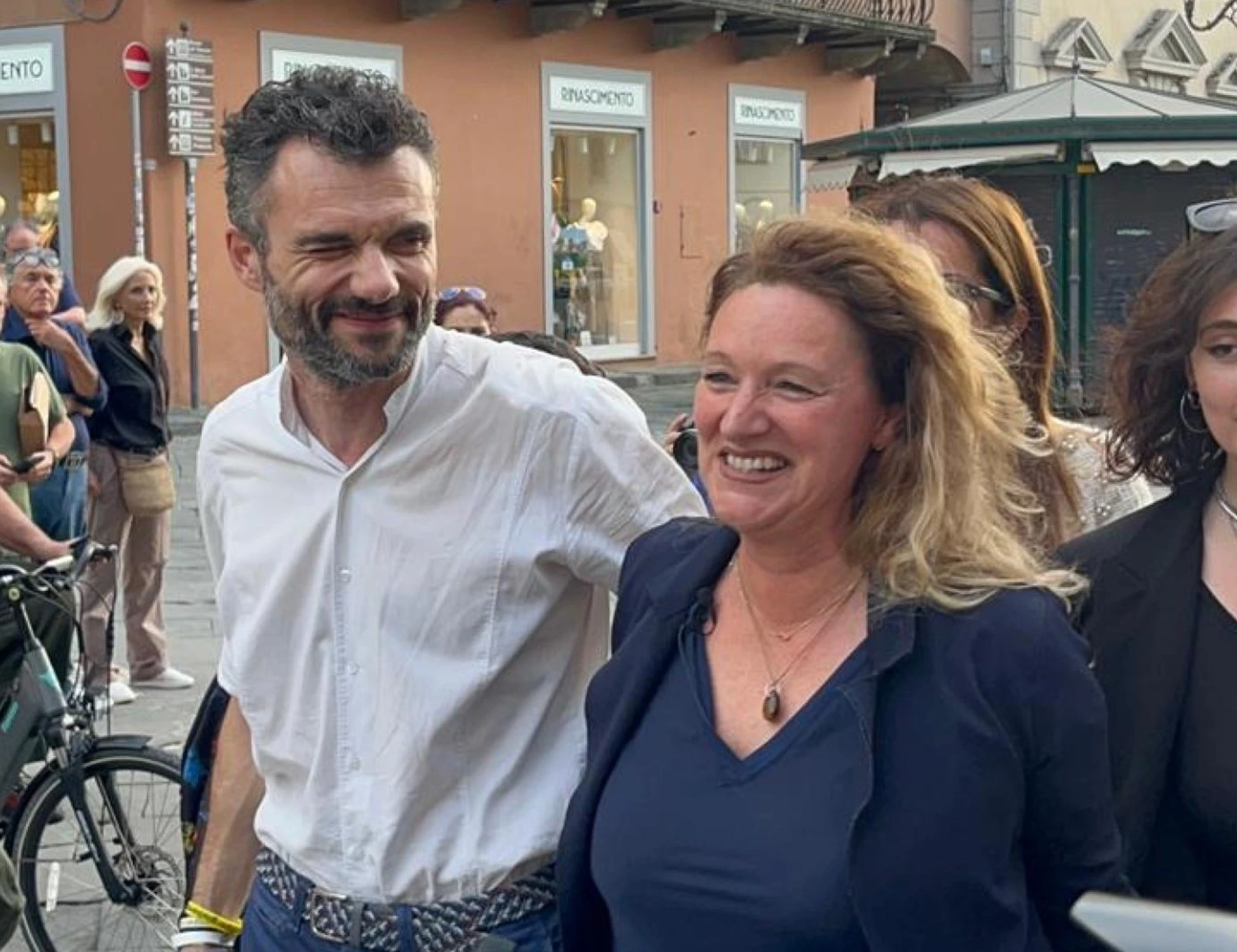 Sindaca Pd di Prato indagata: "A libro paga del massone, quanti soldi ha avuto"