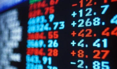 Lo spread giù, il debito suMa così si sbaglia tutto