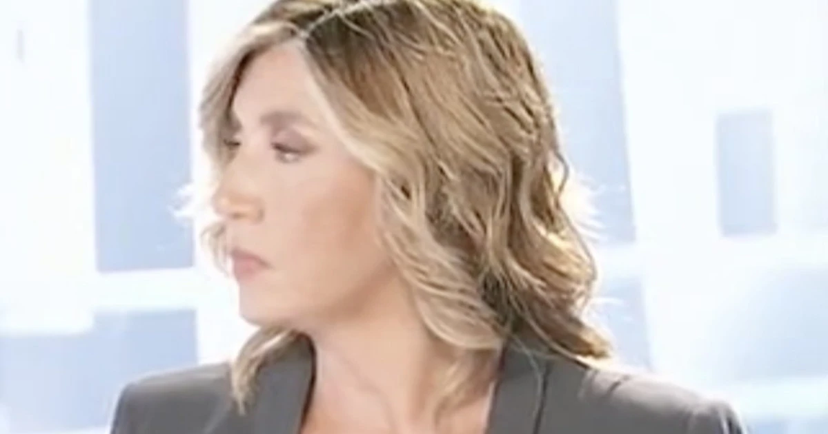 L'aria che tira, Myrta Merlino sorprende Vittorio Sgarbi in bagno: "Fammi vedere, fatto tutto?". Imbarazzo e gelo