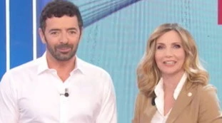 La vita in diretta, la voce esplosiva piove da Torino: "Addio Lorella Cuccarini, perché..."