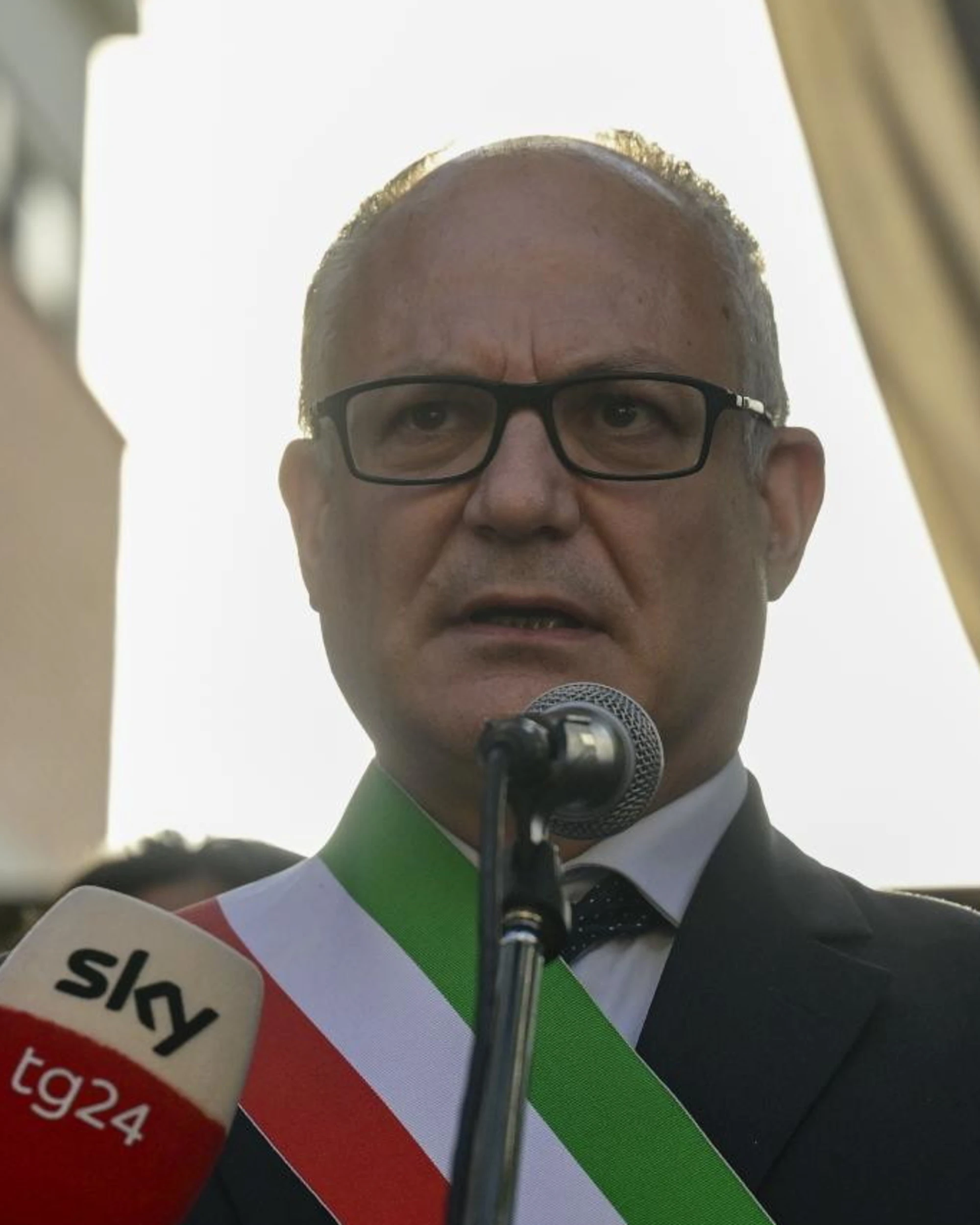 Roberto Gualtieri isolato per il caso degli scrocconi pro-Ue