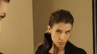 Elisabetta Canalis, tutina in pizzo nero trasparente? Si vede... tutto