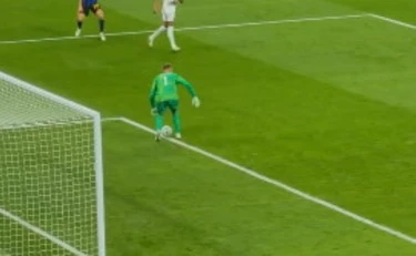 Champions, l'Inter si butta via e Mourinho ringrazia: il Real Madrid vince 2-1