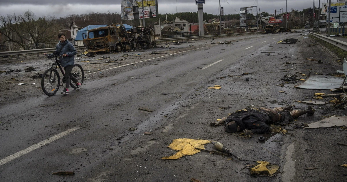 Ucraina, le notizie in diretta. L'annuncio da Kiev: "Liberata tutta la regione", il Pentagono e o studio choc: "Putin autistico"