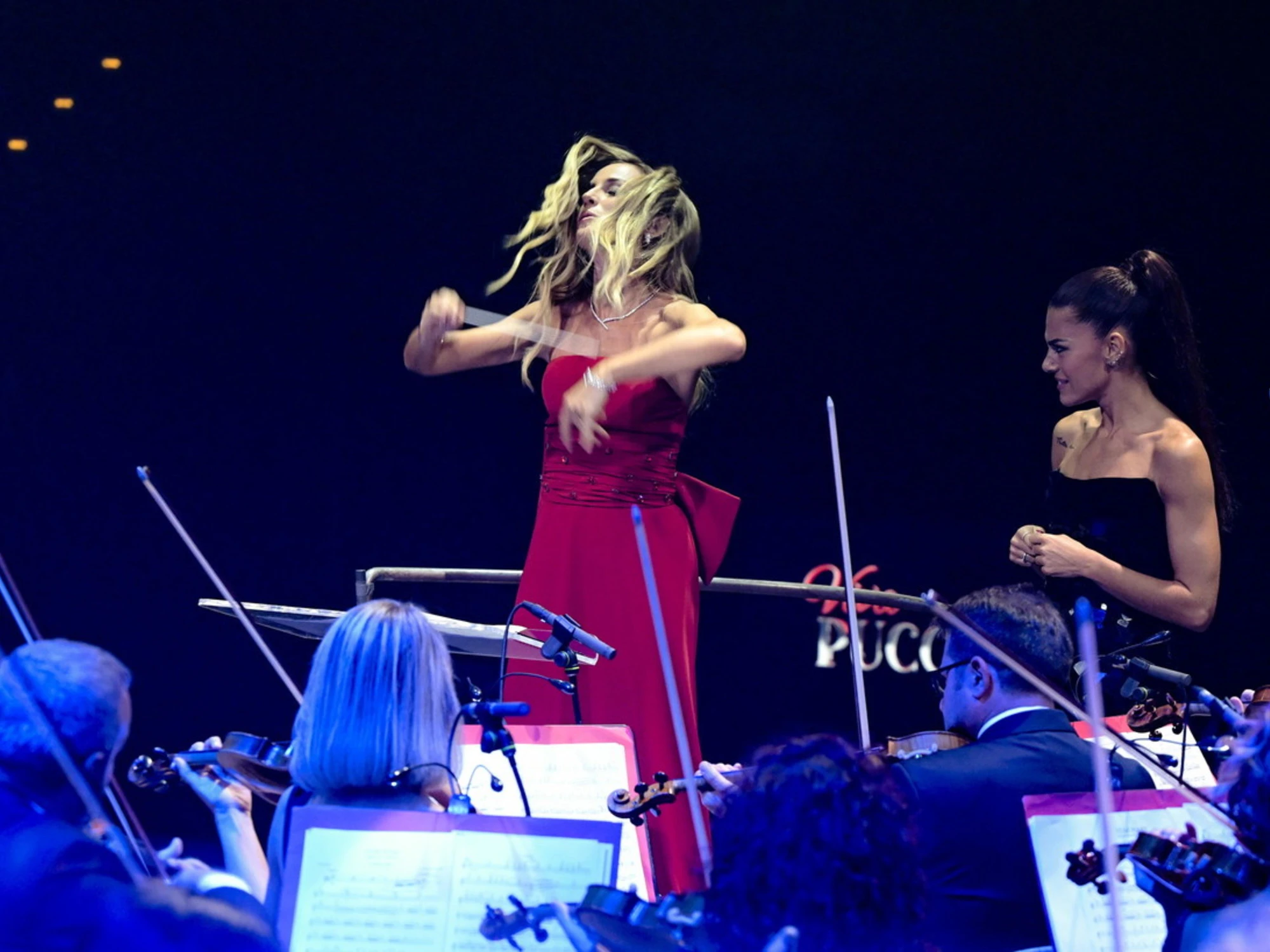 Beatrice Venezi, lezione del padre alla sinistra: "Chi è contro mia figlia"