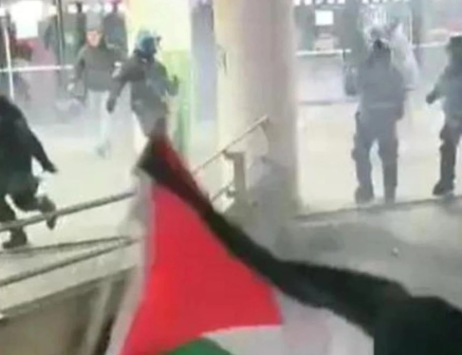 Assalto a "La Stampa": agli antagonisti pene esemplari come a chi assaltò la Cgil