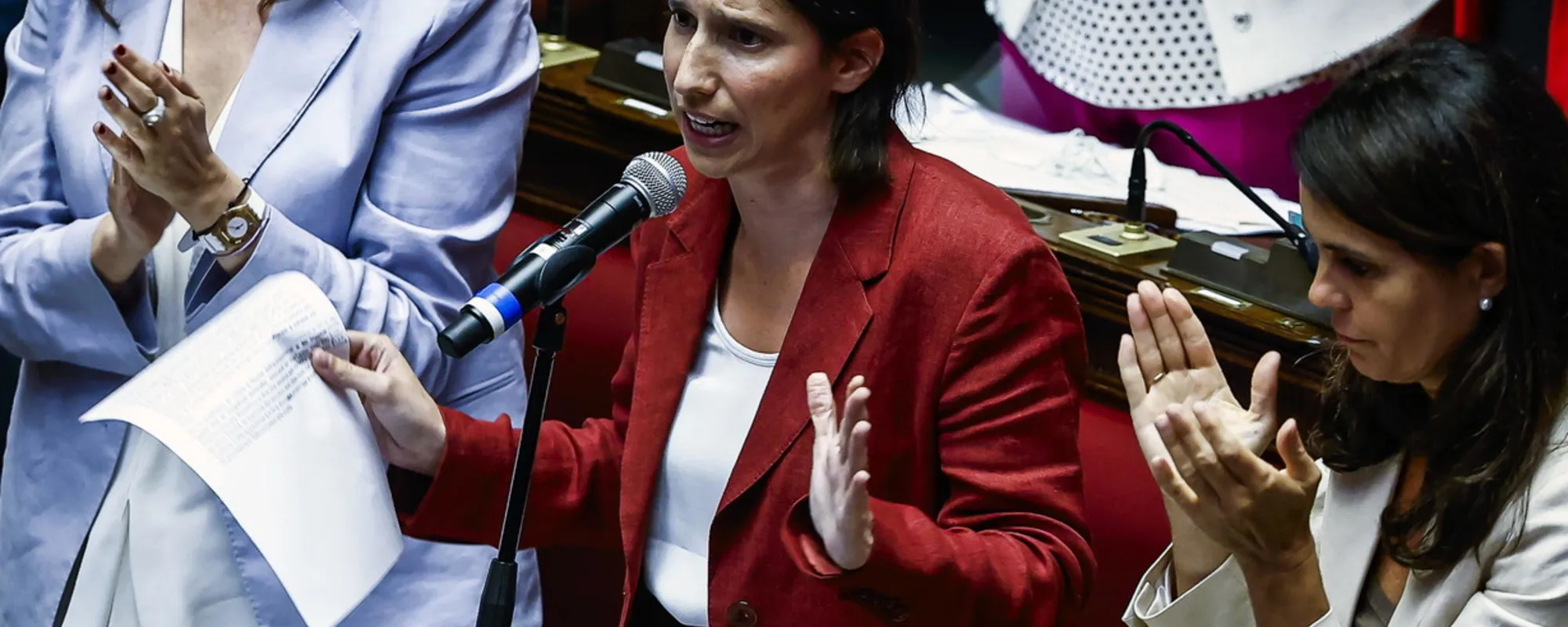 Leggi l'articolo: La vendetta di Elly contro la fronda: quando viene giù tutto il Pd