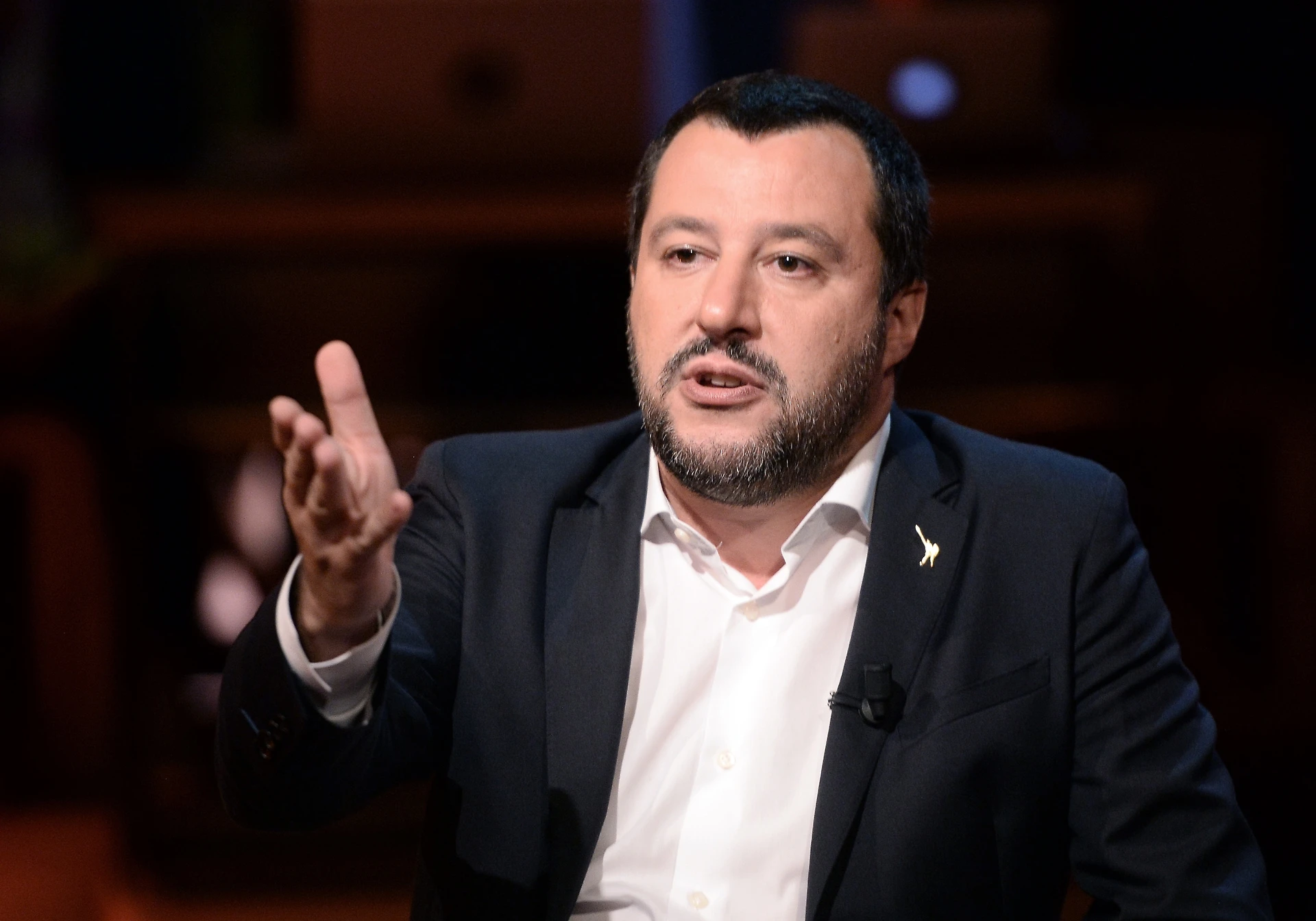 Matteo Salvini: "Saviano da Macron? Chi si somiglia si piglia, speriamo Parigi se lo tenga"