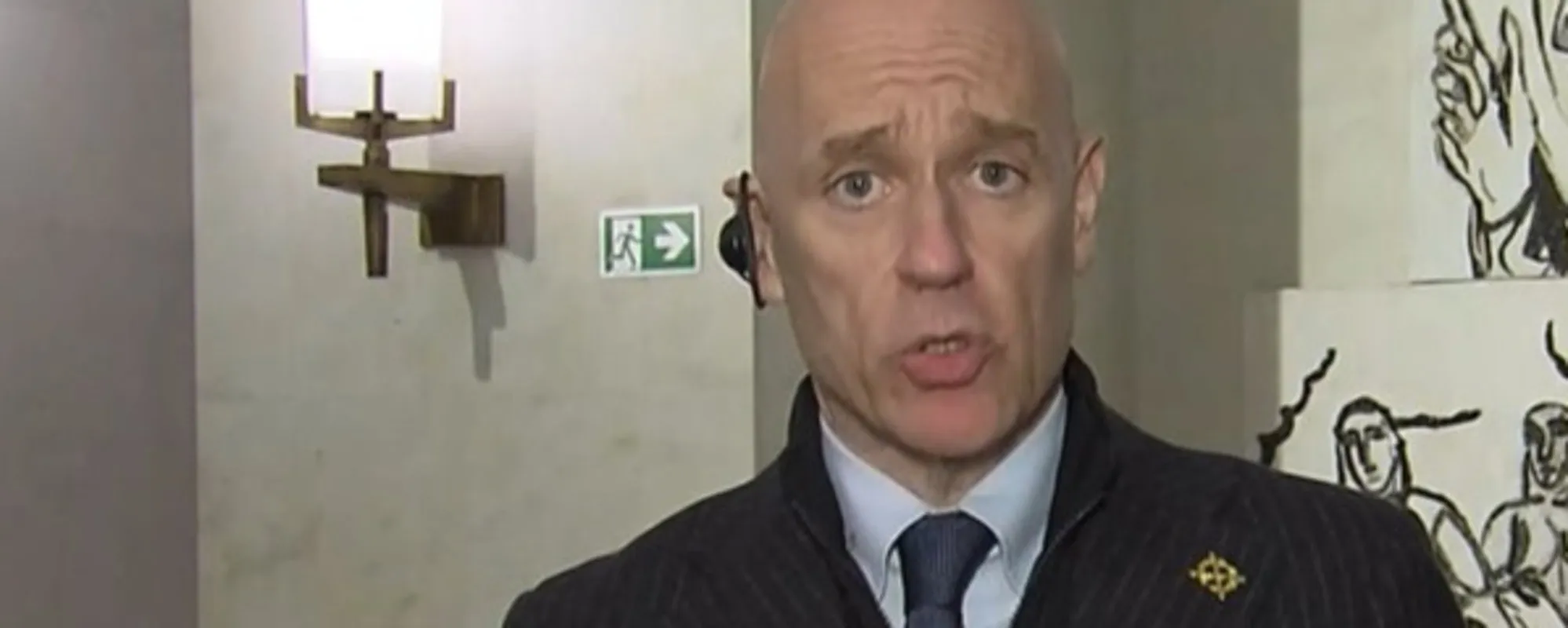 "Croce nazifascista al Tg2". Cantonata Pd-M5s: cosa è davvero