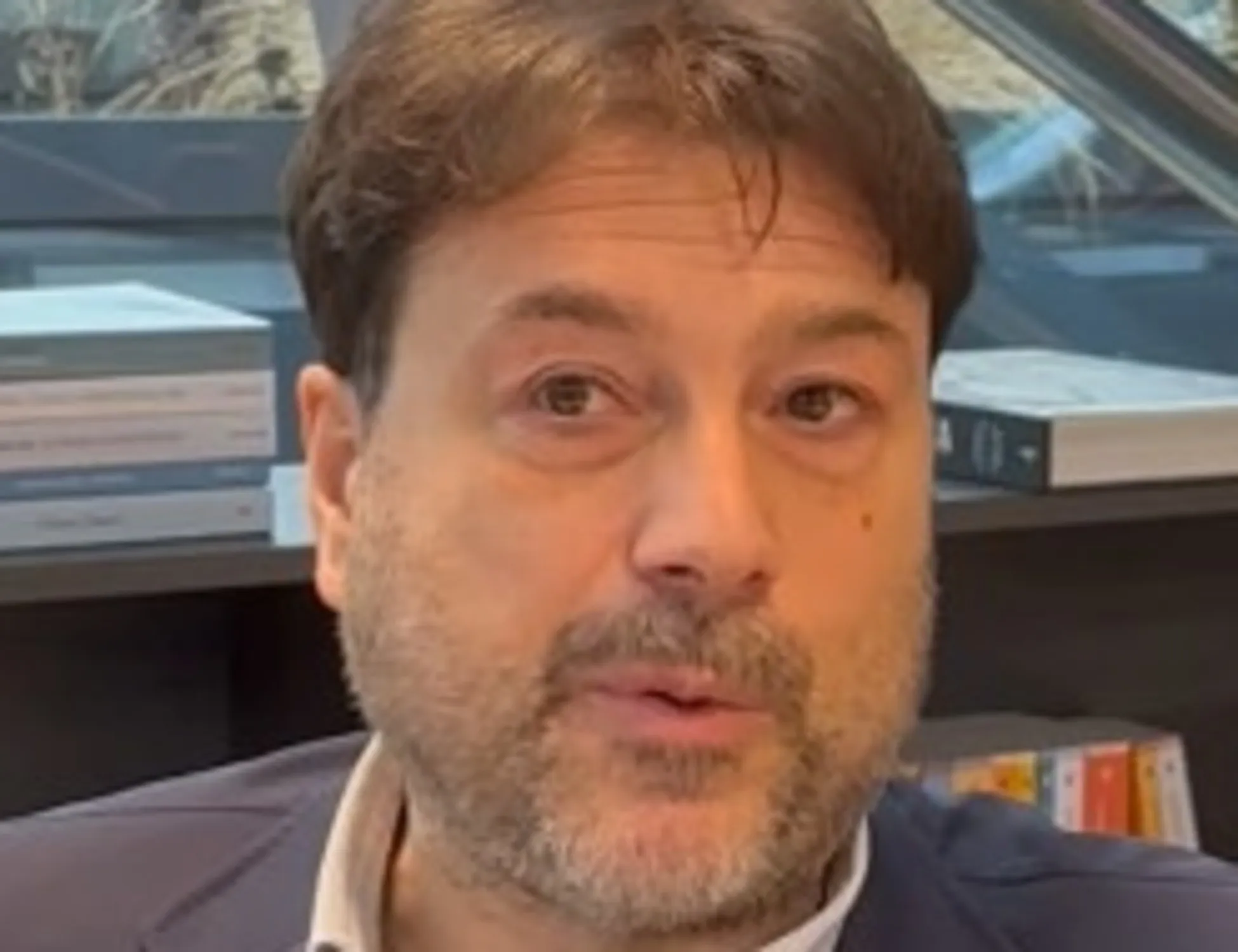 Leggi l'articolo: "Indecente, vomitevole delirio": Montanari insulta le donne di FdI, "cosa sono per il partito"