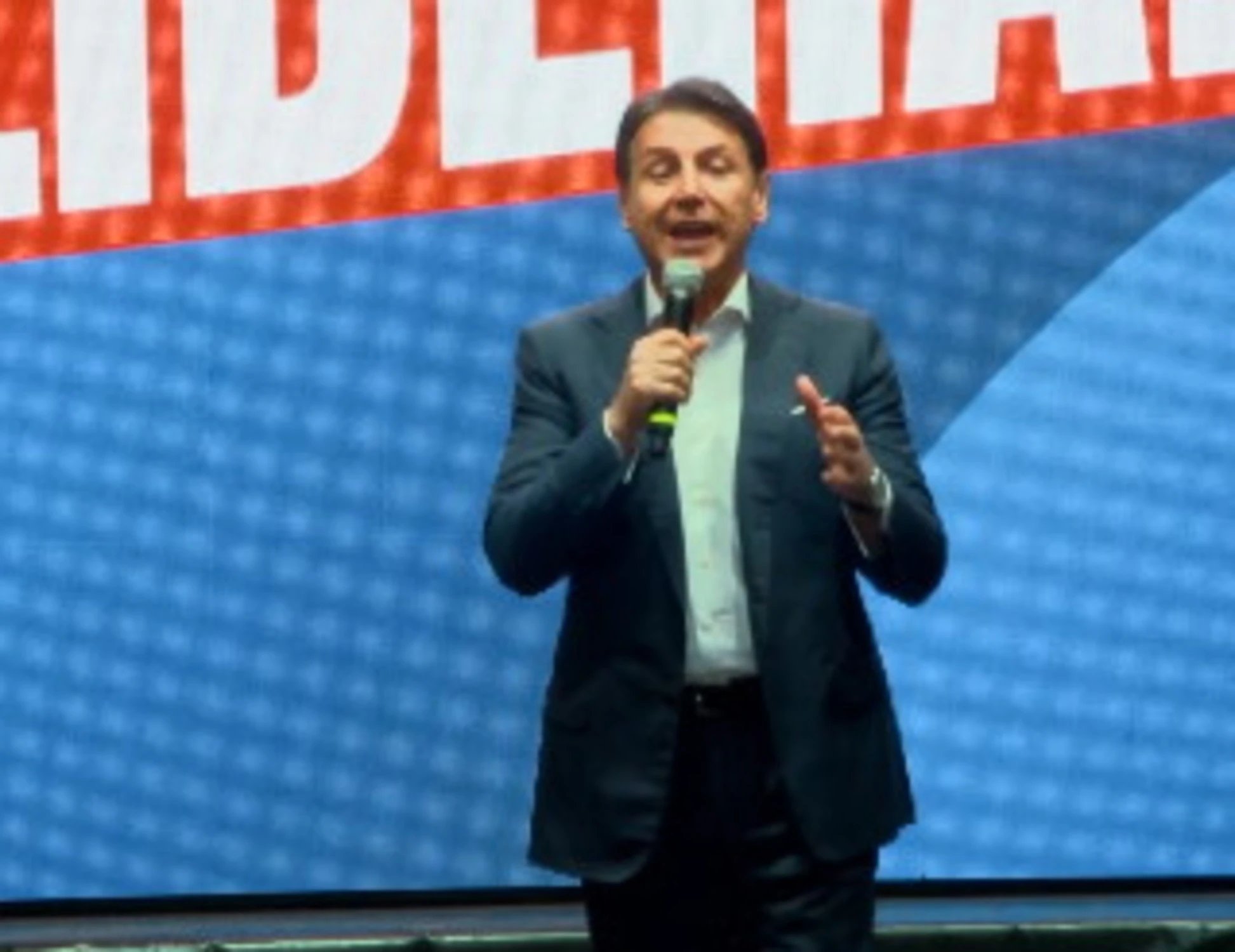 Leggi l'articolo: In piazza per Ranucci? Chi spunta: a Conte saltano i piani