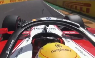 Gp Melbourne, lo sconcertante team radio della Ferrari con Hamilton