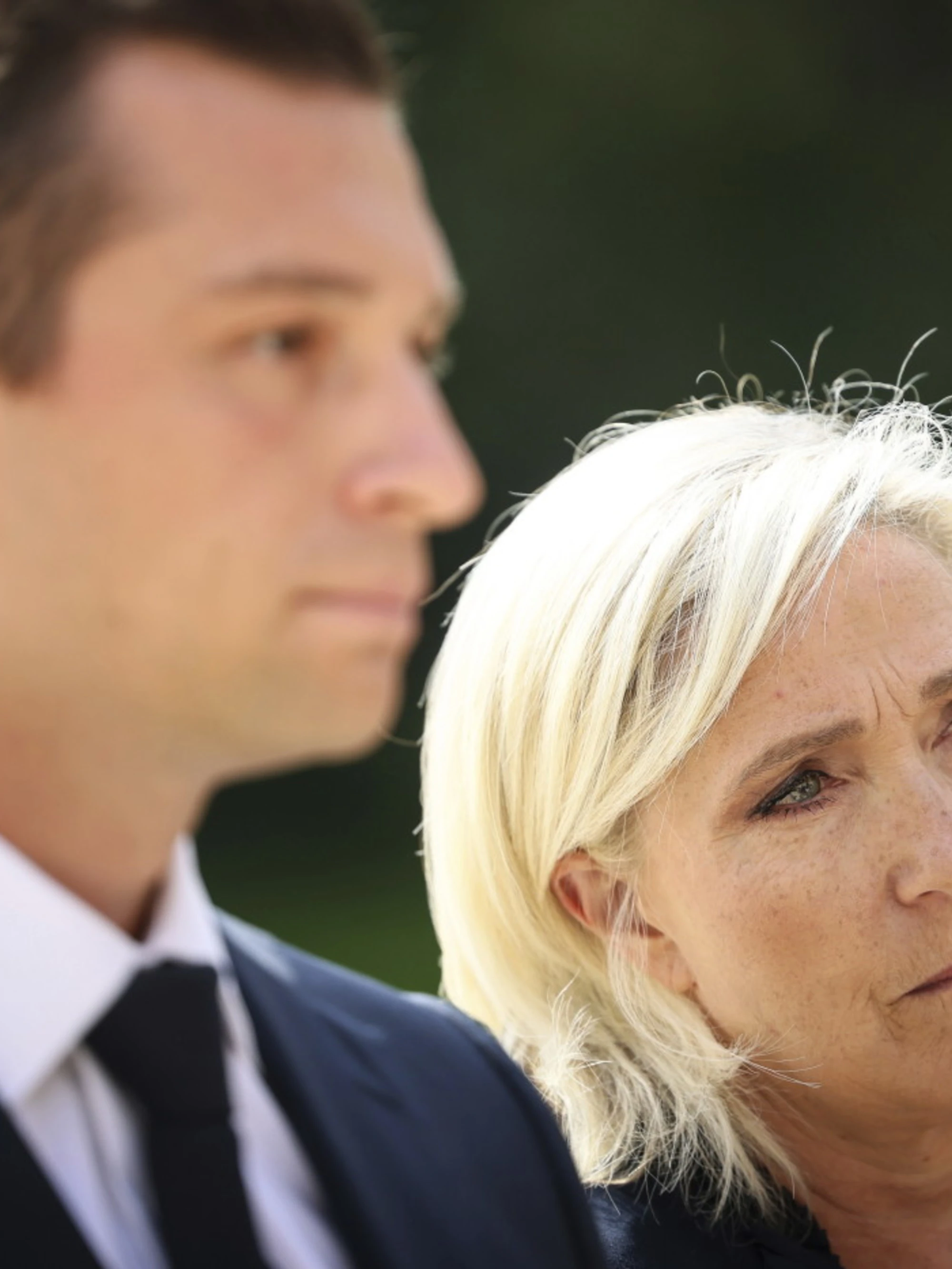 Marine Le Pen condannata: "4 anni di carcere, esecuzione immediata"