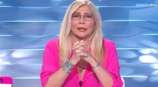 Domenica In, sfogo inquietante di Mara Venier: "Non ce la faccio più", terrore in Rai