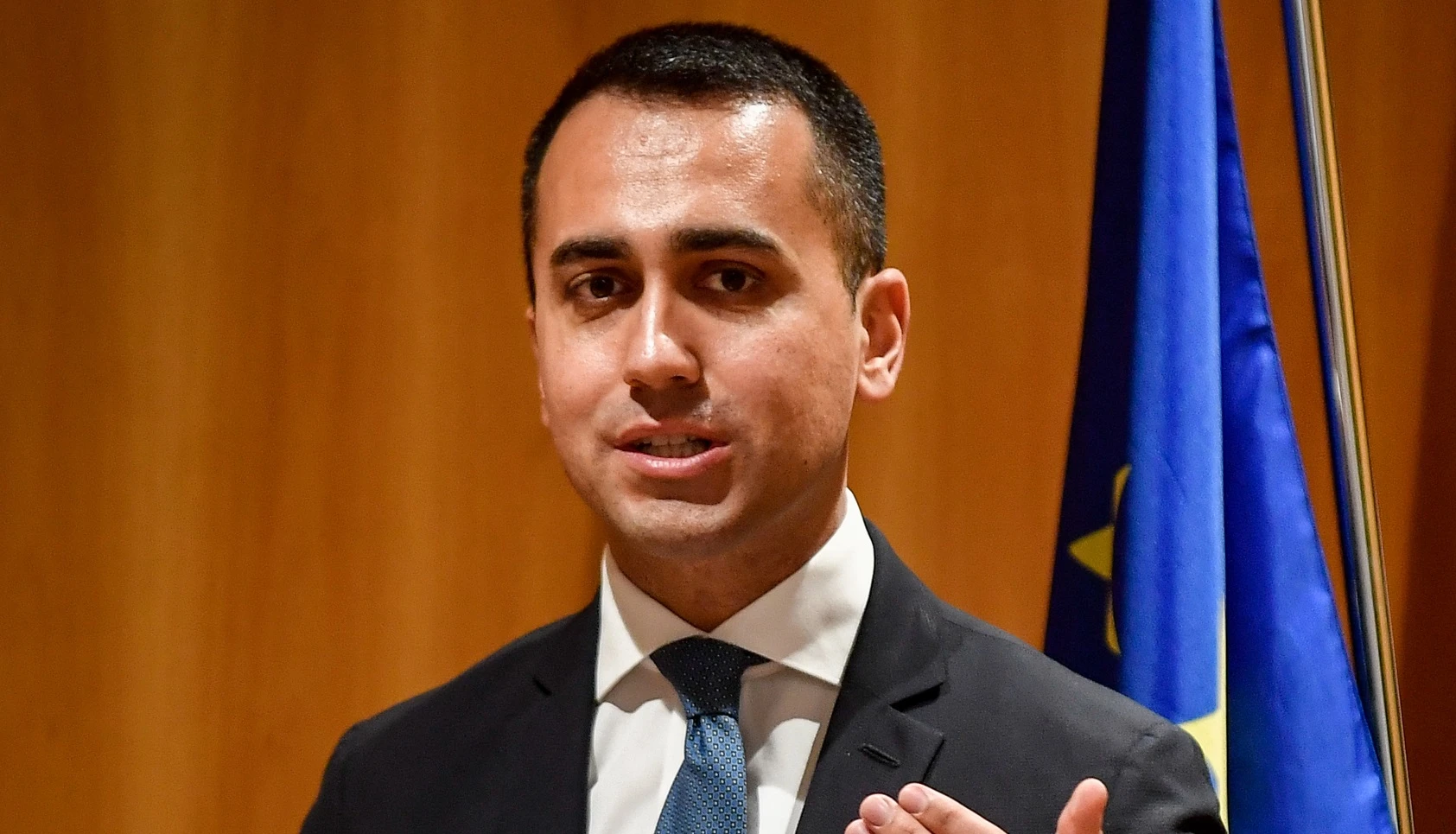 Luigi Di Maio in crisi di identità: "Cosa sono oggi", la sparata ai fedelissimi rivelata da Augusto Minzolini