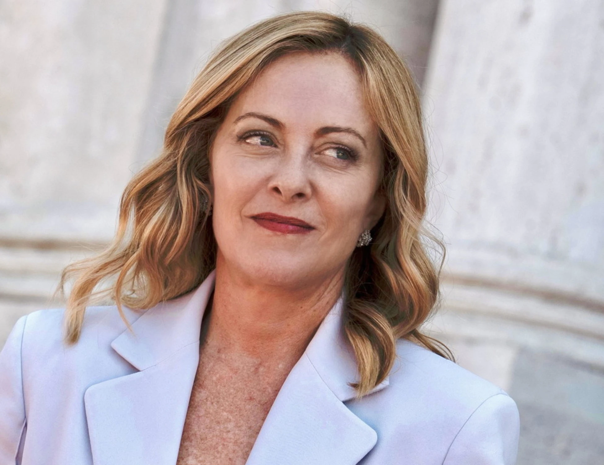 Giorgia Meloni, FdI spiana la sinistra: "Loro restano a guardare"