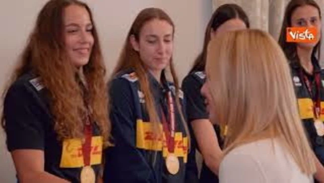 Meloni riceve a Palazzo Chigi Nazionali femminile e maschile di pallavolo dopo vittoria mondiali