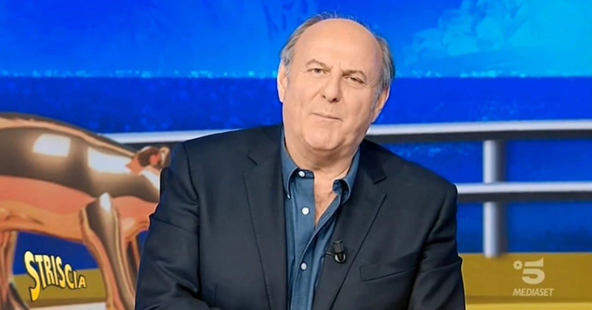 Gerry Scotti dimesso dall'ospedale: cambiamento lampante sul suo corpo dopo il coronavirus, ecco come si presenterà da oggi in tv