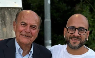 Pierluigi Bersani e "Fro*** Italia": la volgarità (con sorriso) alla Festa Pd