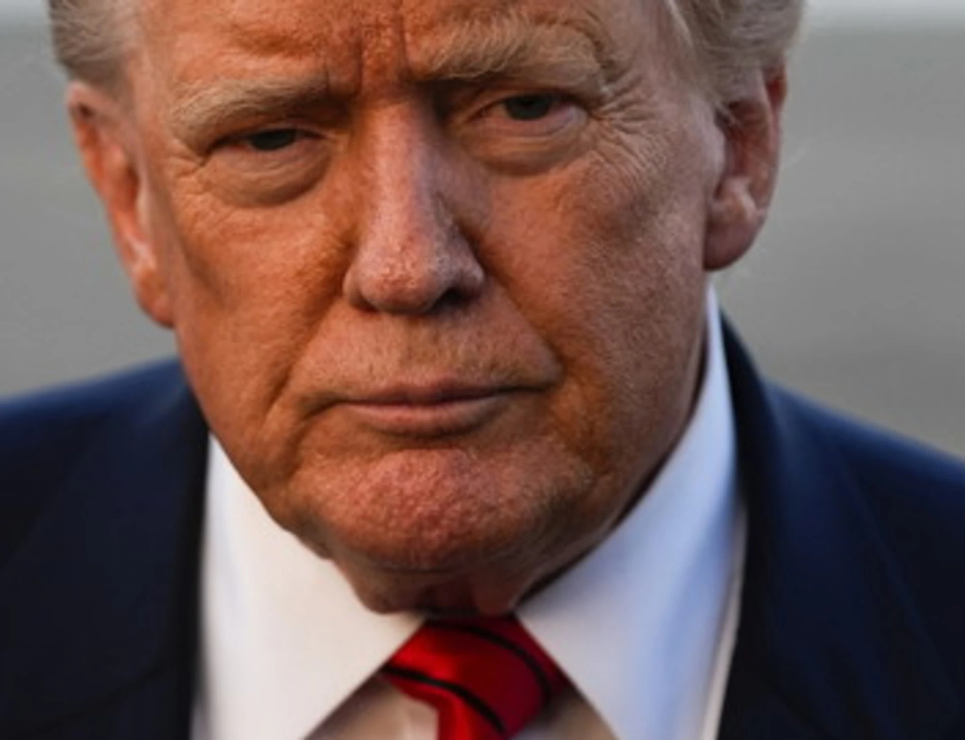 Dazi, Donald Trump contro la Ue: "Al 35% se non rispettano le promesse"