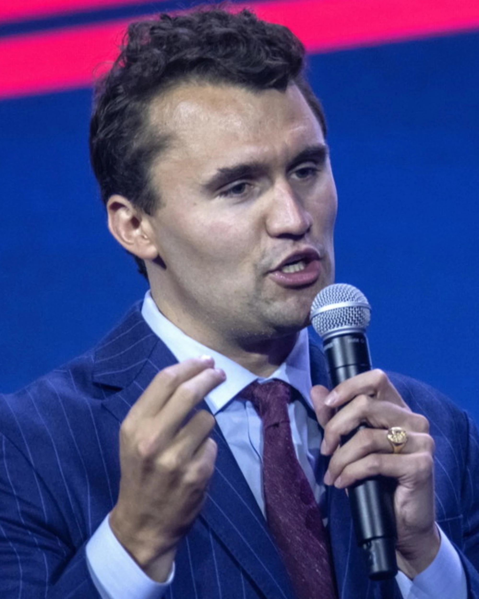 Aveva ragione Charlie: c'è un filo rosso che lega marxismo, woke e islam