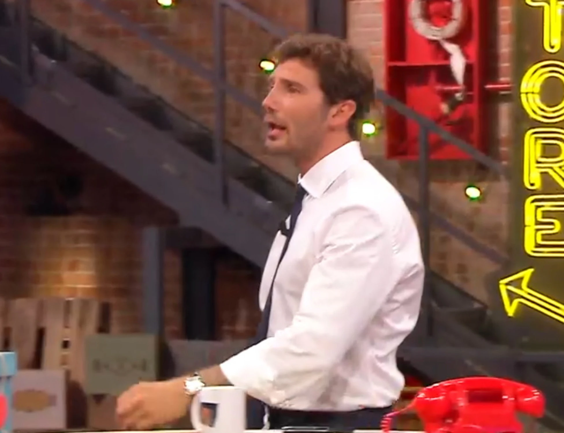 Affari tuoi, "è davvero troppo": caos sui titoli di coda