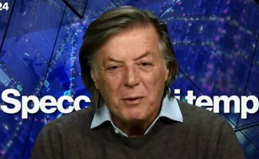 https://media.liberoquotidiano.it/aqs2j0Aj8Kbf0ukEqjxqdzWWxY_aVRYvQaLhqVgaPiI/width:800/quality:90/aW1hZ2VzLzIwMjUvMTAvMDYvMTA0NDE2MTI4LTM5ODZiMDBkLTg5NGEtNGY3YS04NTNiLWY3NzA1NjJiMzk4YS5qcGc.webp