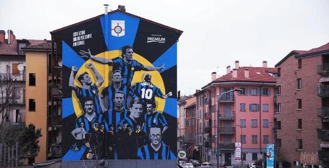 Inter, lo spettacolo per i suoi 110 su un muro di Milano: il capolavoro in via Borsieri