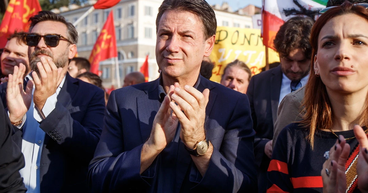 Reddito di cittadinanza, sinistra-M5s soffiano sul fuoco: "È bomba sociale"