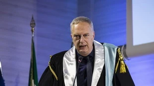 Antonio Scurati, ecco i compagni: in onda il piagnisteo dei sedicenti o-scurati