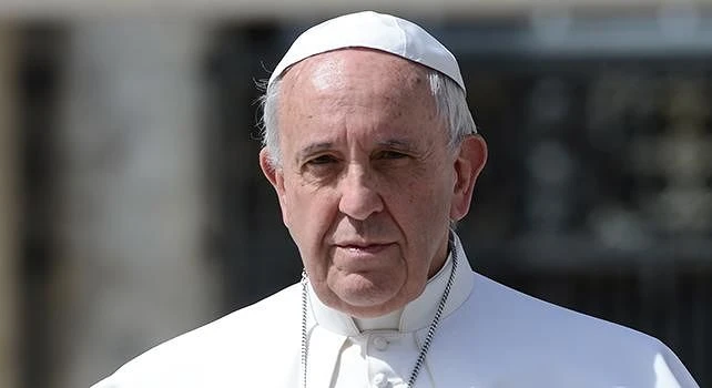 Vaticano e Papa Francesco fanno solo affari, l'ipocrisia degli anti-Salvini