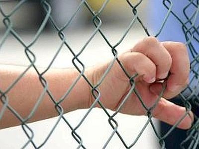 Italia al primo posto in Ue per indigenza minorile: povertà assoluta per il 7%