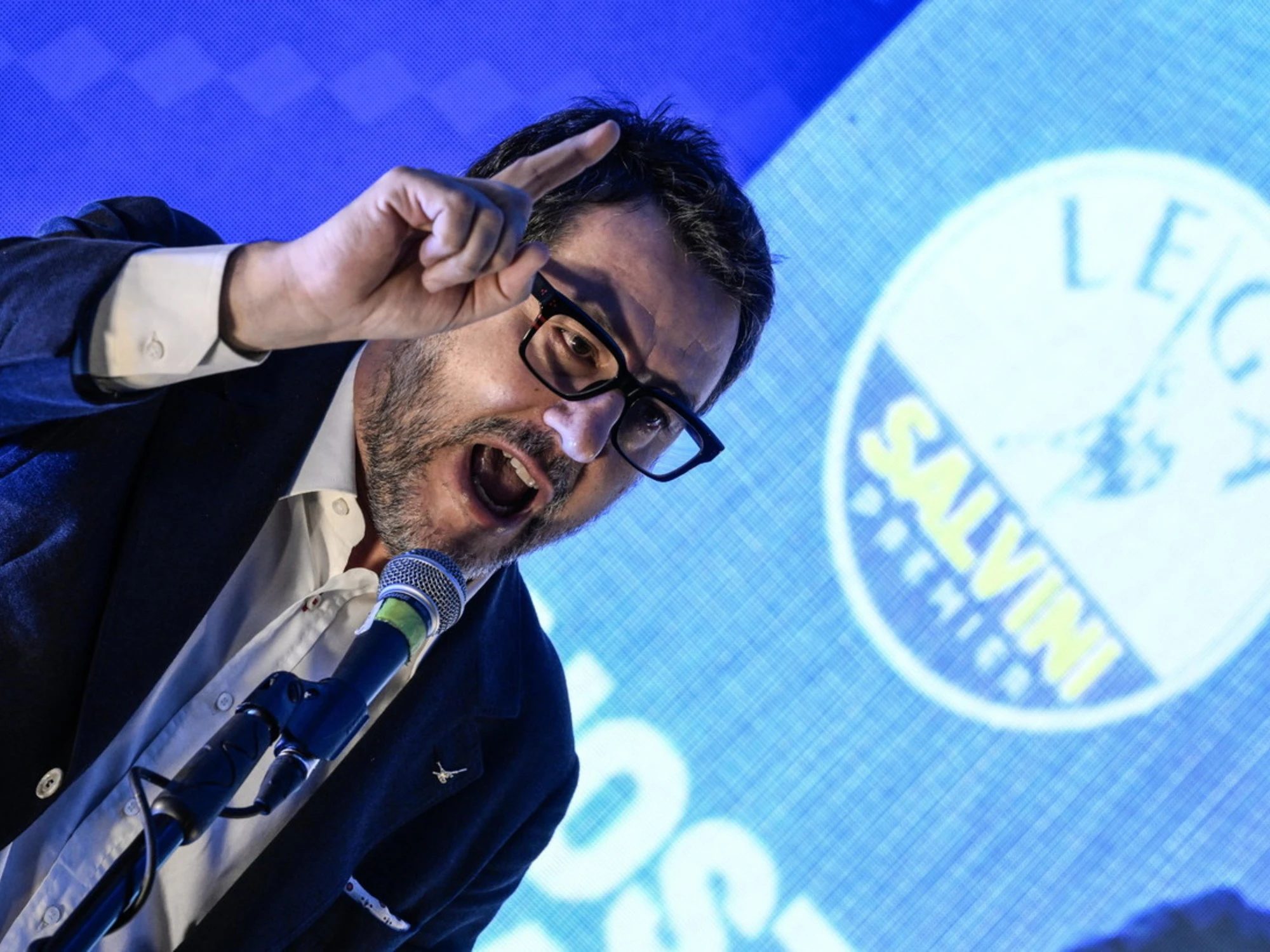 Salvini avverte Vannacci: "Chi esce dalla Lega finisce nel nulla"