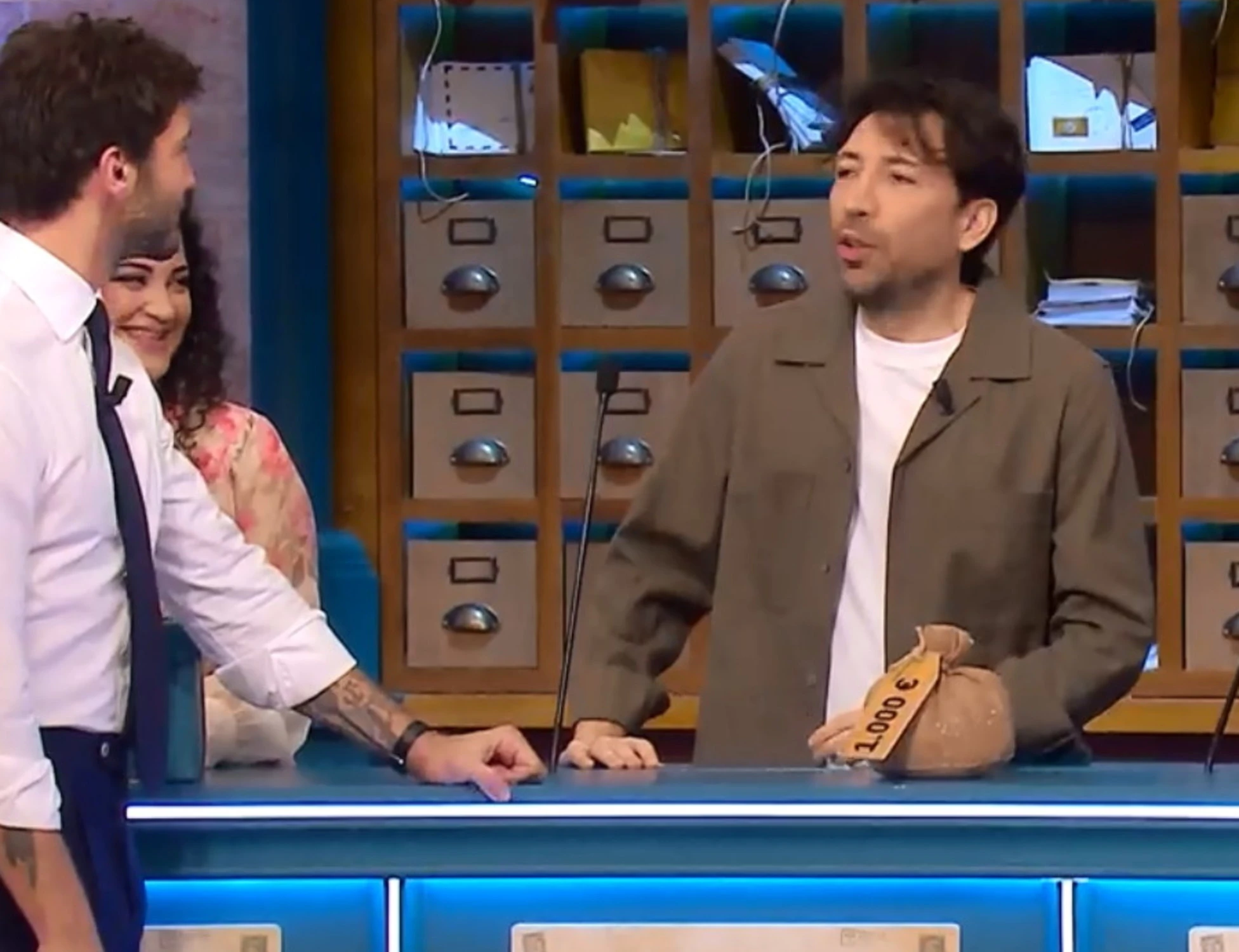 Affari Tuoi, "te ne vai?": De Martino spiazza Herbert