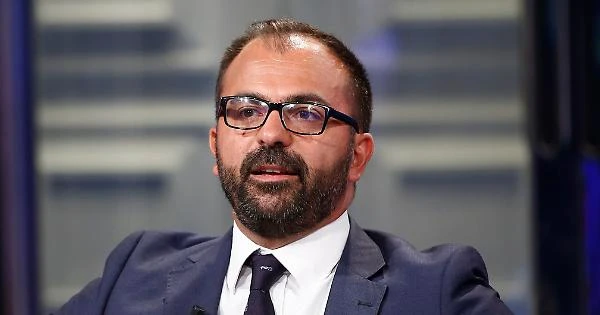 Lorenzo Fioramonti si dimette, Conte informato: passo indietro dopo la manovra. Toto-ministro, i nomi