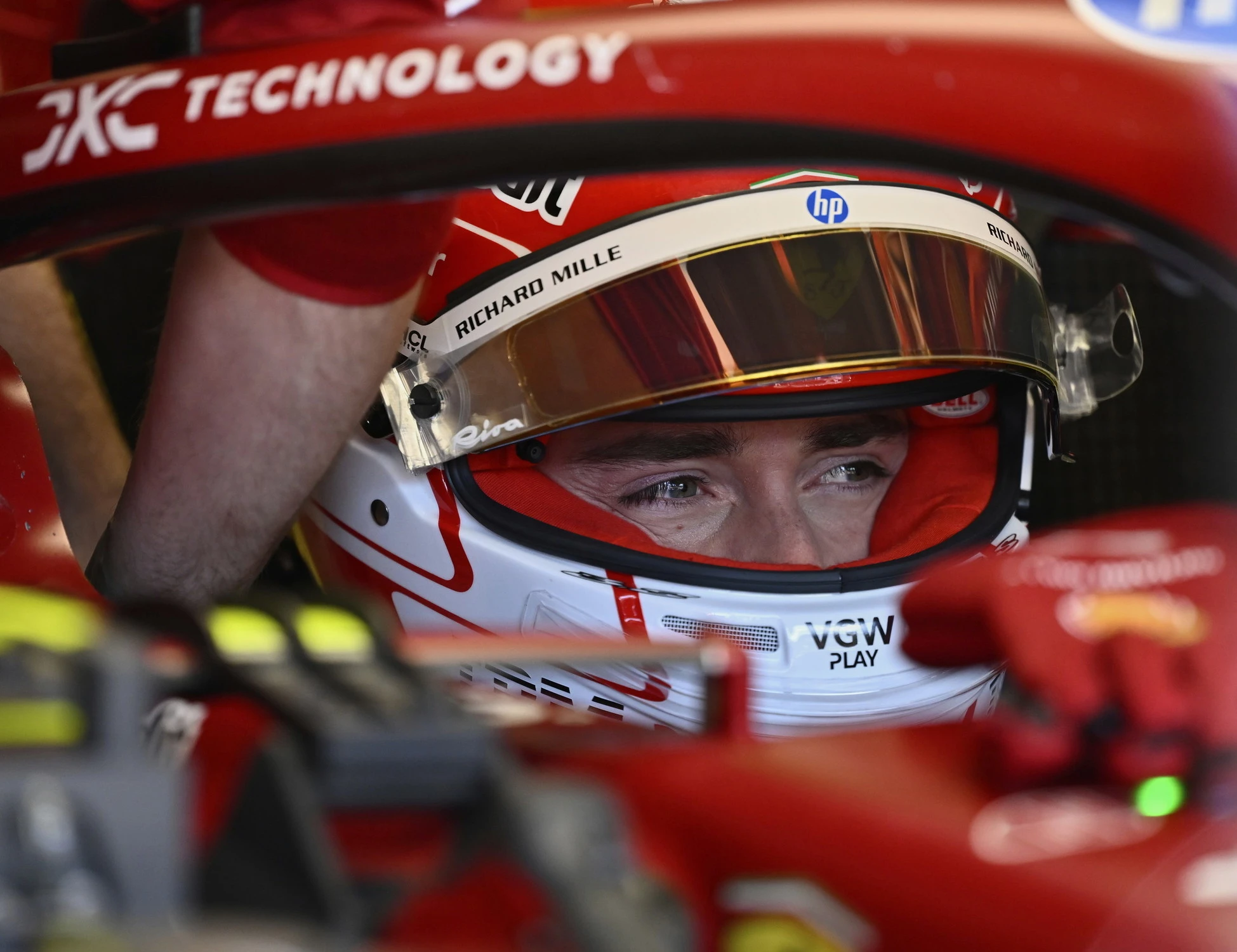Charles Leclerc, il mistero: cosa proprio non torna sul crollo in Ungheria