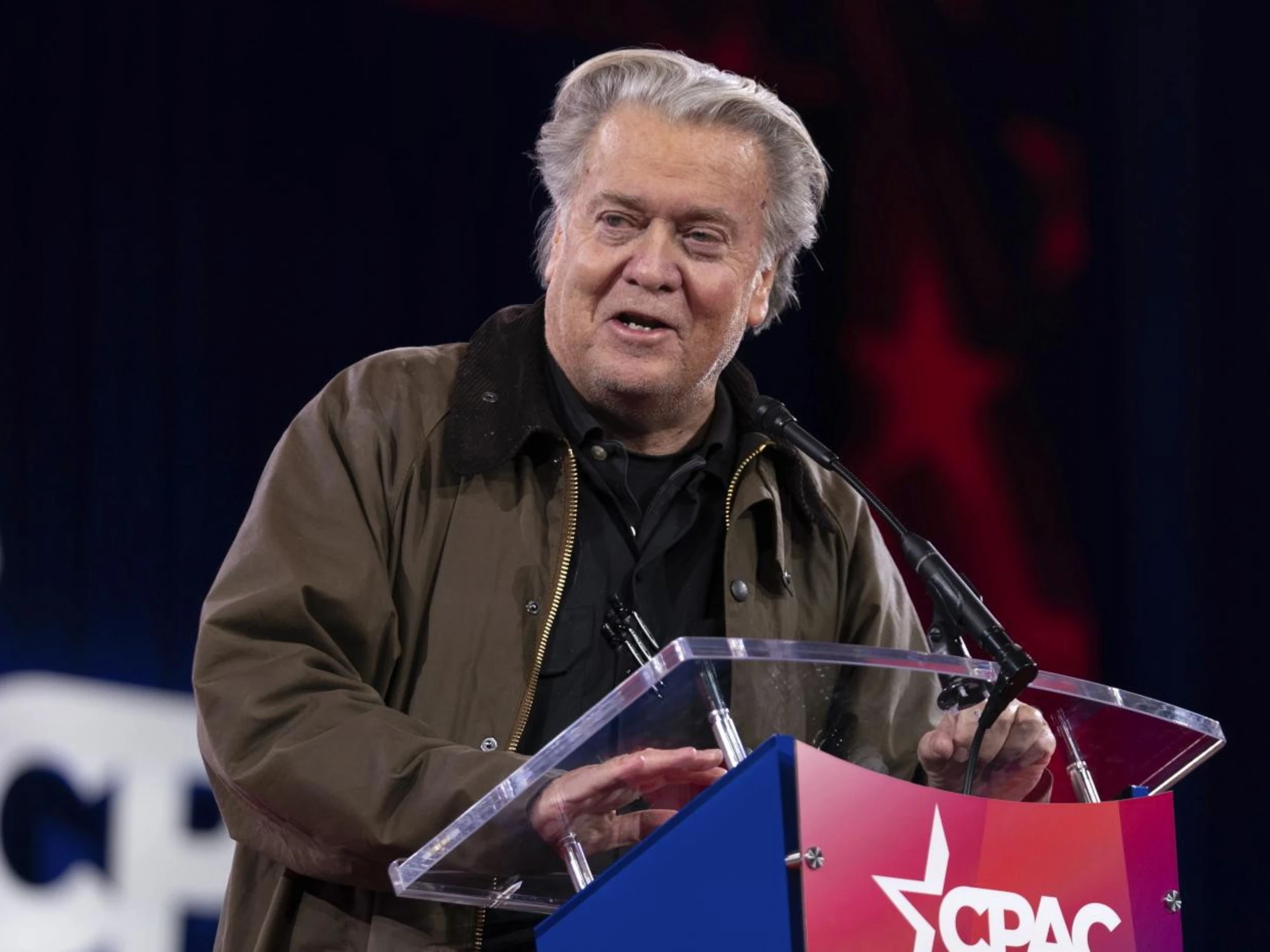 Steve Bannon, da demonio trumpista a guru della sinistra