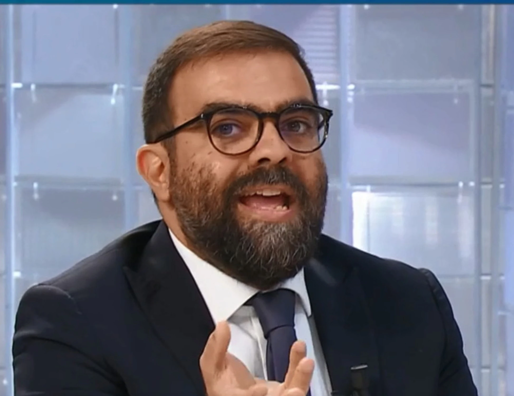 L'aria che tira, Marco Grimaldi sfregia la destra: "Uno dei loro al Quirinale? Perché non accadrà"