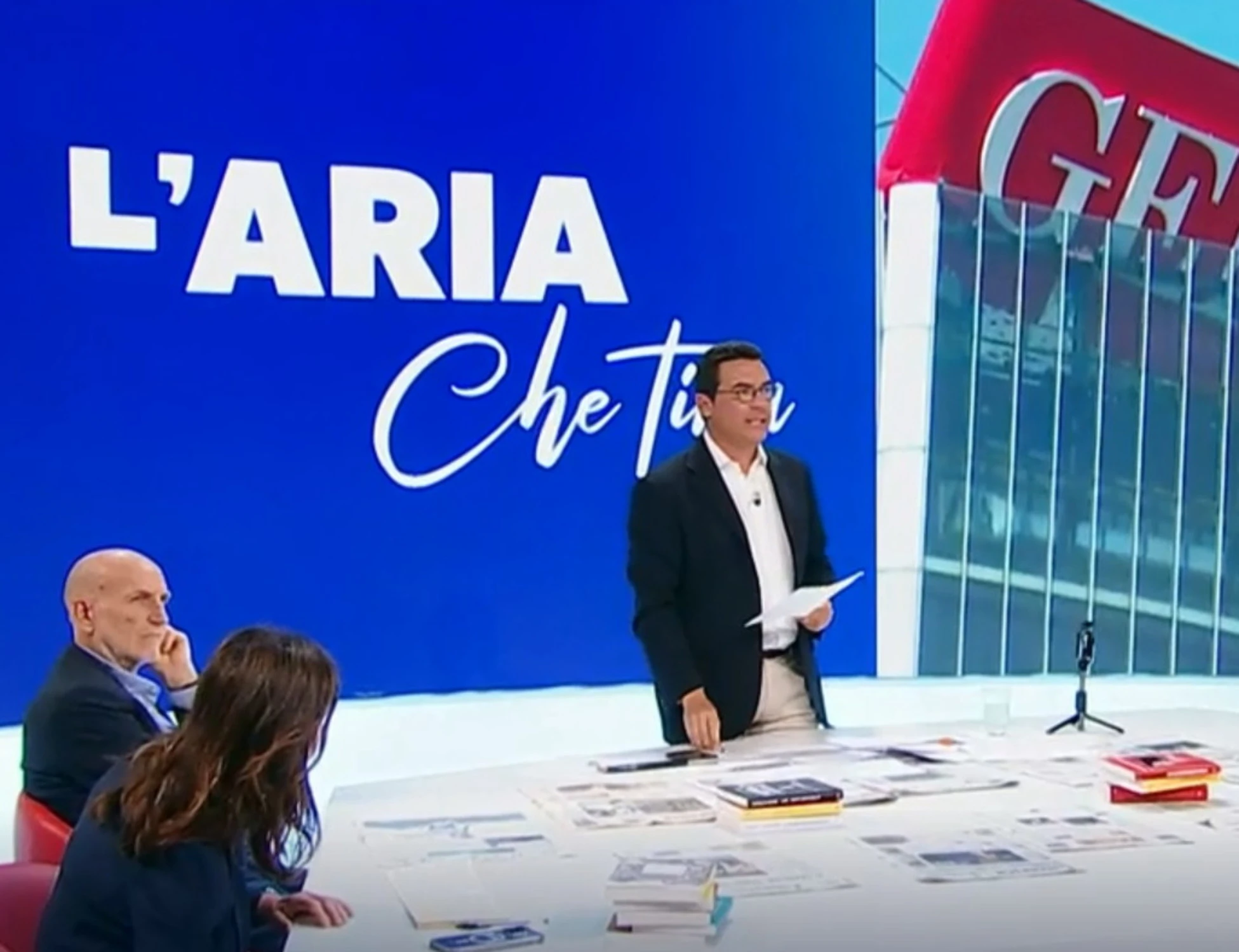 L'Aria che tira, Boldrini: "Generali? Eh, il cambiamento climatico non esiste..."