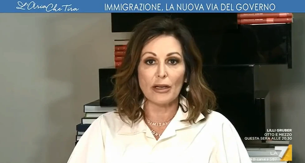 Daniela Santanchè smonta il business dell'immigrazione: "Dire che c'è lavoro per loro è una supercazzola"