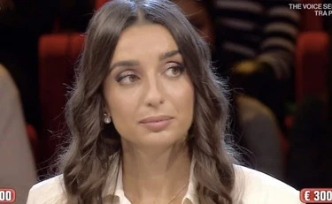 Affari Tuoi, Giulia piomba nella bufera: "Non ascolta"