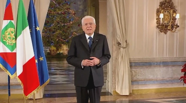 Repubblica tarocca il messaggio di auguri di Mattarella