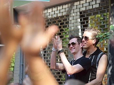 Strasburgo apre alle coppie gay: sì all'adozione dei figli del partner