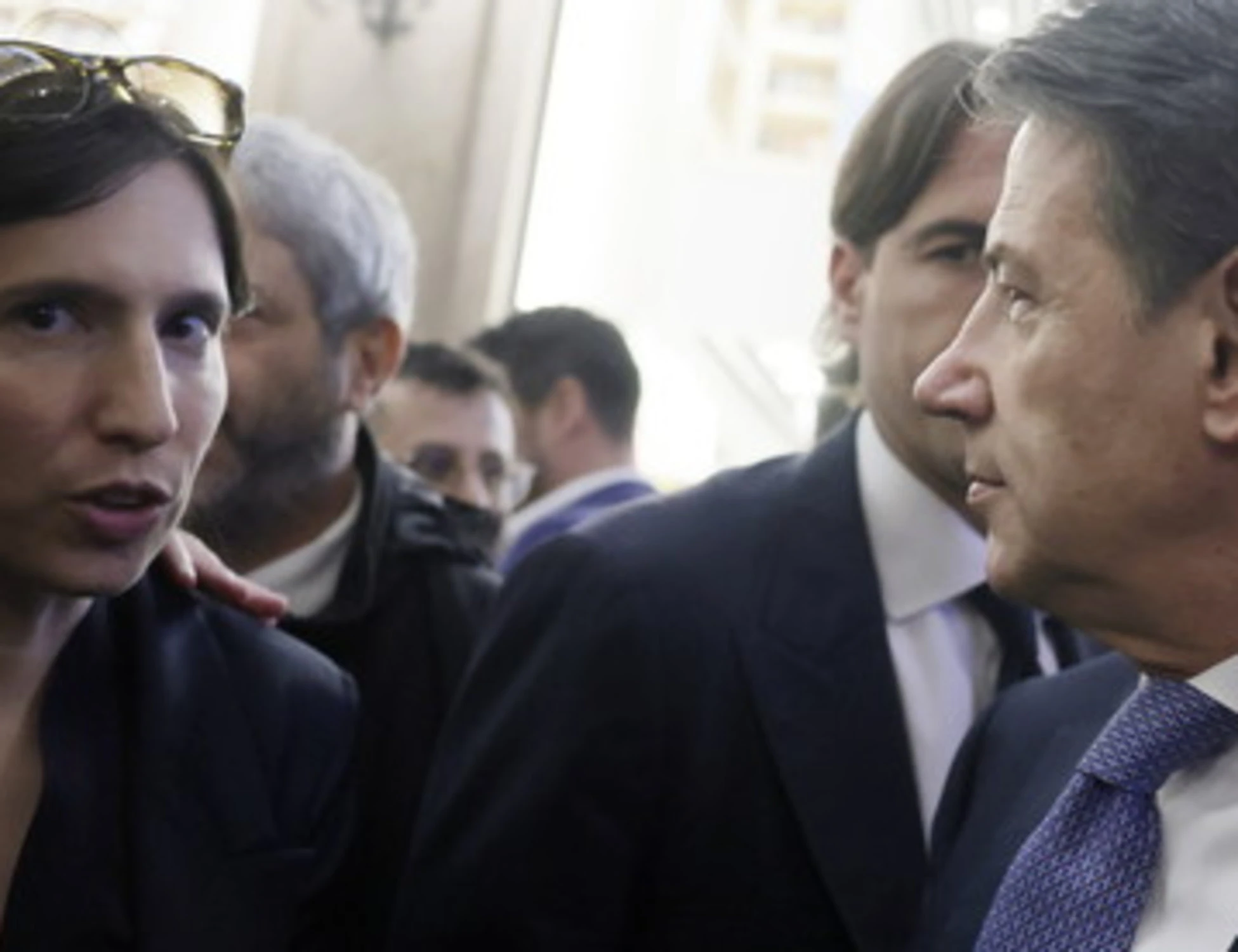 Trump e Zampolli affossano Conte: oggi alle primarie vince Schlein