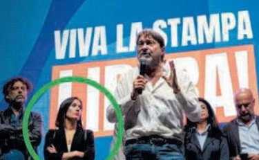 https://media.liberoquotidiano.it/b9pKsLI3pKb1RSmykVkLzRZEjP6KKlRlZbc37Ud5KOs/width:800/quality:90/aW1hZ2VzLzIwMjYvMDgvMzAvMDgyMjM5Mjg1LTQ4ZGMwNjQzLWE4Y2YtNGI1Yy1hZjU1LTYwZmNjZGRhYjEwYi5qcGc.webp