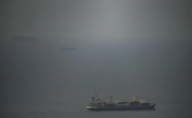 Iran, la giornata. Trump: "Abbiamo il controllo totale dello Stretto di Hormuz"