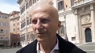 Giorgia Meloni, il "rimprovero" di Minzolini: "Sfiducia Speranza? Un errore, così è il gioco del giaguaro"