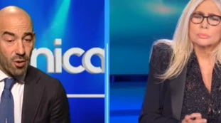 Domenica In salta, furia Matteo Bassetti: "Non deve accadere mai più", Mara Venier che dice?