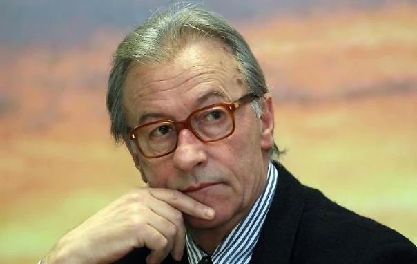 Vittorio Feltri ringrazia i lettori: per Libero aumenti record di copie vendute
