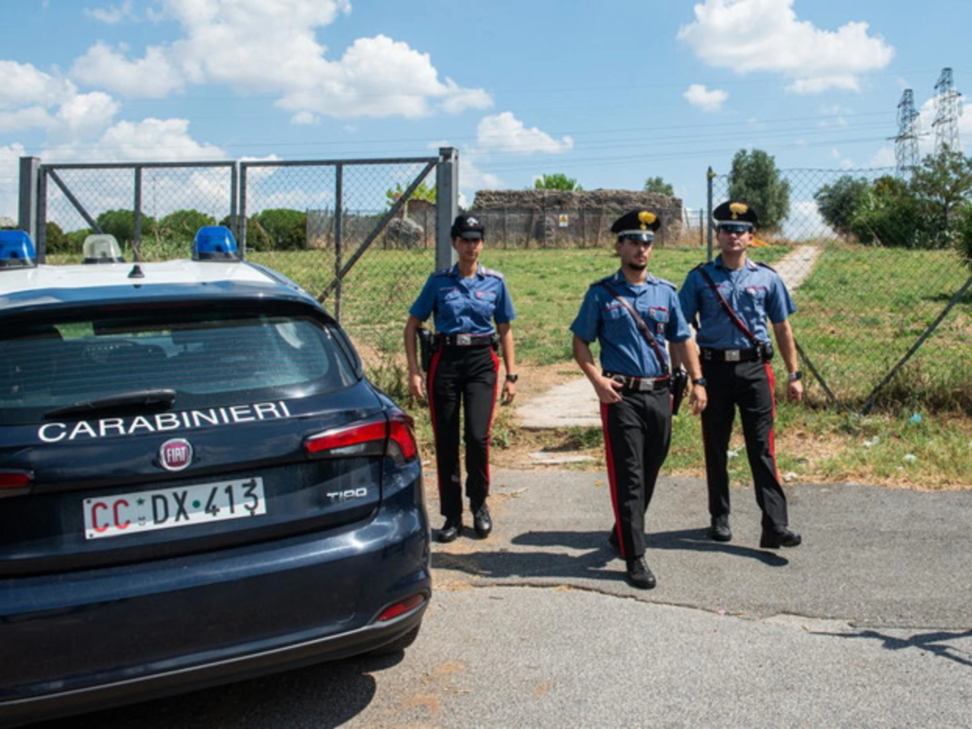 Roma, 60enne violentata: "Se provi a gridare ti taglio la gola"
